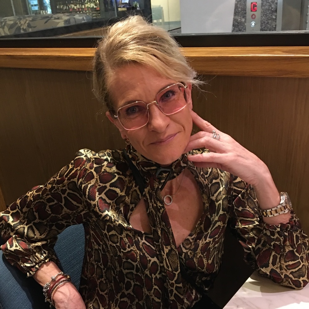 Meet your Posher, Suzanne